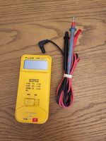 Fluke 7-300 Electrical Tester Multimeter 