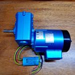 SD 12C Parvalux Geared DC Shunt motor 200/220V 18Nm 27rpm 125 watts RS 400-292