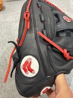 Boston Red Sox Wilson A700 Baseball Glove / Mitt In Brand New Condition