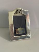 STERLING SILVER HALLMARKED MINIATURE PHOTO FRAME London 1998