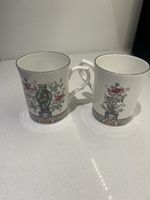 Pair Vintage Kingsbury Staffordshire Fine Bone China Mugs England Chinoiserie