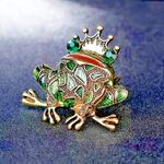 Mardi Gras Crowed Prince Brooch - King Frog Pin ✨New