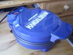 STAR WARS THE MANDALORIAN GROGU WAFFLE MAKER ~ BY UNCANNY BRANDS