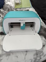 Cricut Joy Cutting Machine Bundle | Mats + Glitter Pens | Power Cable