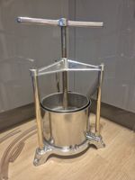 Ferrari  Grand Fruit Press Aluminium Vgc