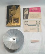 RARE ORIGINAL VINTAGE MINOX B-C FAN FLASH With Instruction Book & Box