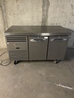 True  Restaurant fridge 