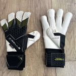 Sells Total Contact Elite Climate Goalkeeper Gloves Size 10