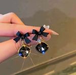 Fashion Shiny Black Crystal Bow Twist Knot Lovely Stud Earrings Women Girl Gift