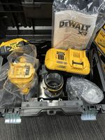 NEW Dewalt DCW604NT 18v Brushless Router/Timmer + Base  5ah Battery & Charger
