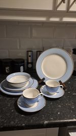 Royal Doulton 2004 Bruce Oldfield Dinner Set 10 Piece Powder Blue Used Condition