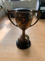 1972 "SELBY THOMAS TROPHY" LE REOLE PIGEON RACING EPNS 13.5cm-TALL TROPHY (P3)