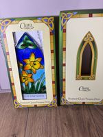 Stained Glass Sun-catcher Window Hanging Decoration - Welsh  Daffodils Design