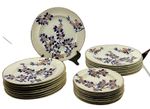 ANTIQUE 32 PIECE DINNER SERVICE Antbox2