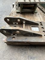 Excavator Digger Headstock Attachment Bracket 25mm Pins 90mm  Centres 95mm Wide