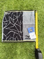 Beautiful Mizuno Golfbag Towel with Clip 25cm x 25cm Black Grey Yellow