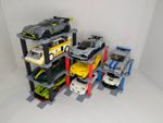 LEGO Speed Champions - Display Stand With Car Lift Design - Desk / Shelf