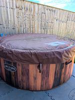 Lay-Z-Spa Helsinki Round Inflatable Hot Tub Brown Wood Effect Heated Cover