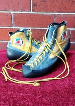 Vintage 1980's Scarpa Asolo Climbing Shoes Size 5
