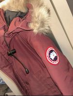 Canada Goose Victoria Women’s XS Burgundy Down Parka Coat Hooded Fur Trim