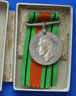 WW2 George VI Defence medal with ribbon, letter and box [34623]