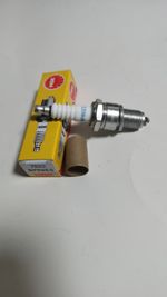 NGK Spark Plug BPR6ES (7822)