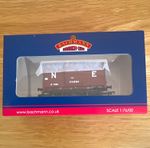 Bachmann Branchline OO 1:76 LNER Era 3 10T Fish Van Wagon Brown 38-575