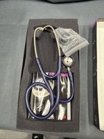 3M Littmann Classic III Stethoscope Navy read description 