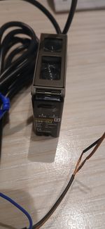 Omron E3S-CL1 Photoelectric Switch 10-30 VDC  2m
