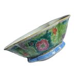 Vintage Antique Chinese Porclein Famille Hand Painted Bowl