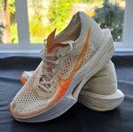 WOMEN'S Nike VAPORFLY 3 Running Shoes UK Size 5.5- COCONUT/BRIGHT MANDARIN