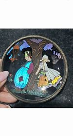 Antique Butterfly Wing Picture Dish Dutch Couple People Scene 9cm