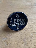 Luke Una E Soul Cultura Pin Badge Black
