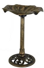 Garden Leaf Bird Bath Traditional Patio Outdoor Pedestal Ornament Bird Water Bow