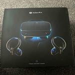 Oculus Rift S PC & Console VR Headset with 2 Touch Controllers, Black
