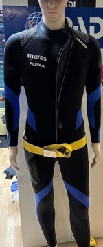 Mares Flexa Size 4. ( 865)