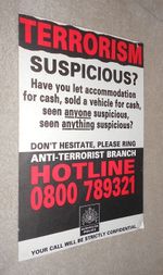 ORIGINAL METROPOLITAN POLICE POSTER 1990. TERRORISM, SUSPICIOUS? 15 x 10 ins
