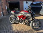2011 Ducati Diavel Red Carbon - Only 2168 Miles