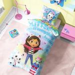 GABBY´S DOLLHOUSE Single Panel Duvet Set Featuring Gabby, Pandy Paws & Baby Box