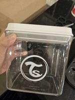 Push Button Milk Powder Dispenser. Sealed Powder Container.. Moisture-Resistant.