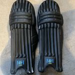 Millichamp & Hall PS100 Right Handed men’s Batting Pads