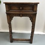 Antique Style Titchmarsh & Goodwin Oak Console Side Table Lamp Table 