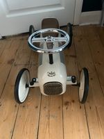 vilac ride on car