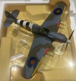 Franklin Mint Armour Collection 1:48 Hurricane Mk.II-C LF380 No.83 OTU B11C991
