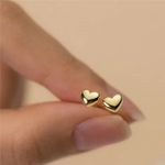 9ct gold  stud earrings heart design 6 mm pair