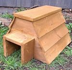 WOODEN HEDGEHOG HOUSE/FEEDING STATION 48cm(L) 40cm (W) 27cm(H) FULLY ASSEMBLED
