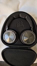 Corsair Virtuoso Max Wireless Gaming Headset Dolby Atmos, Active Noise Cancel