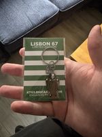Hoidy Rare 67 Lisbon Keyring Rare Gold Version not badge 