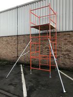 2 X SCAFFOLD TOWER OUTRIGGERS / STABILISERS
