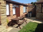 whitby 2 bed Holiday Cottage to let with parking weekend Or Midweek Breaks